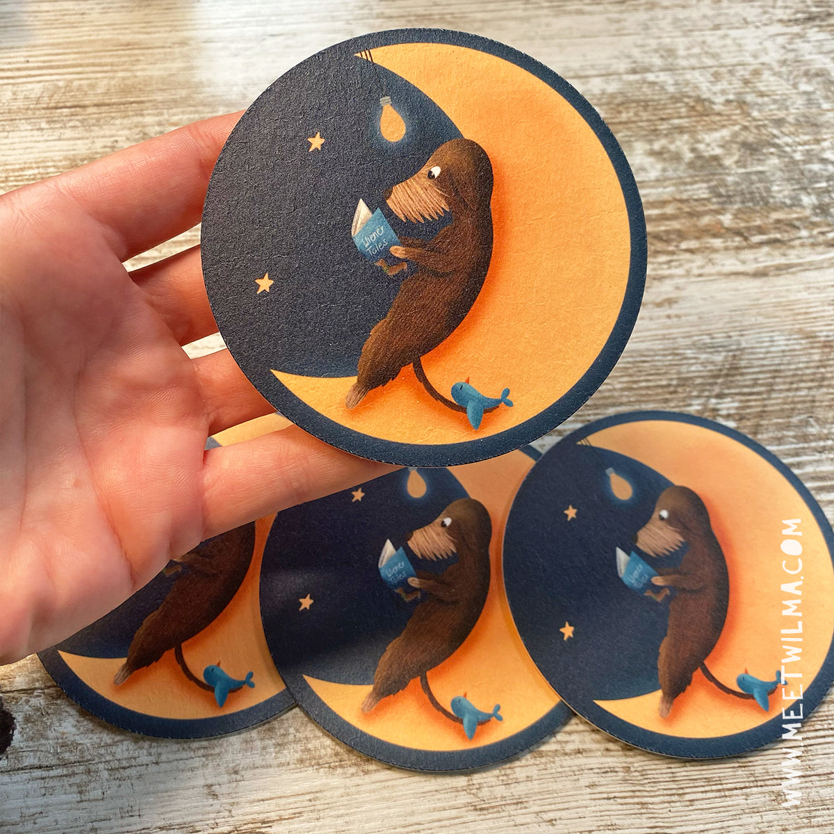 Cardboard Coaster "Bookworm"